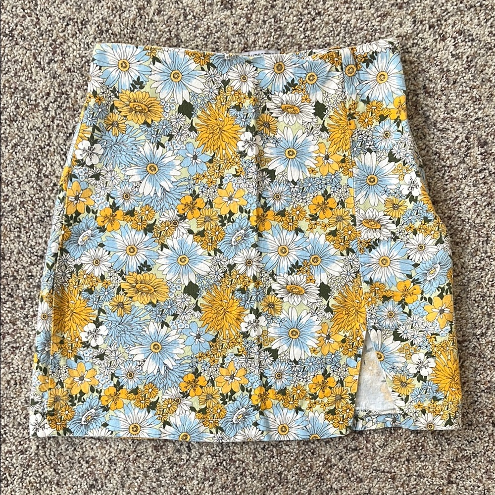 Urban Outfitters Women’s Floral Mini Pencil Skirt
